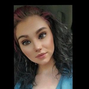 Meet your Posher, Camille